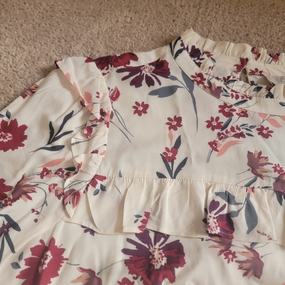 NWT LOFT Floral Long Sleeve Top LP - Picture 2 of 6